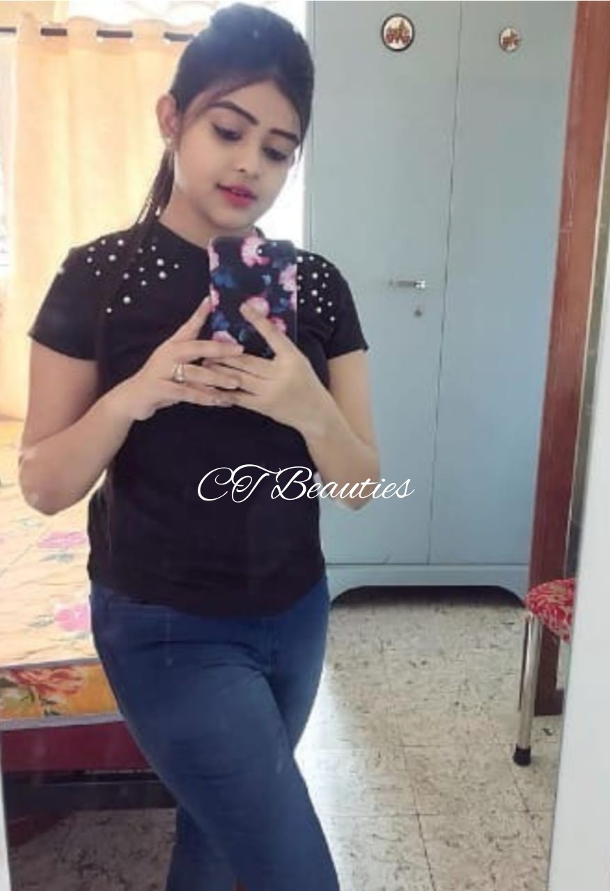 Komal patel 100% real and Photo 1 of 1