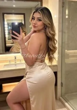 Aerocity Escort Service In Delhi Escort Cash Payment Hand Photo 3 of 4