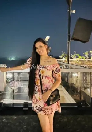 Anjana Kashyap Anjana Kashyap full Photo 1 of 3
