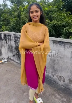 Avantika yadav  Avantika yadav is Photo 7 of 7