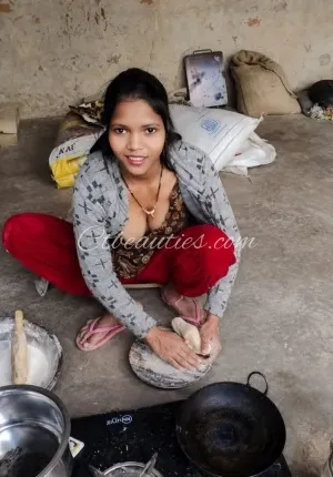 Bhumika Singh Parij high class Photo 7 of 7
