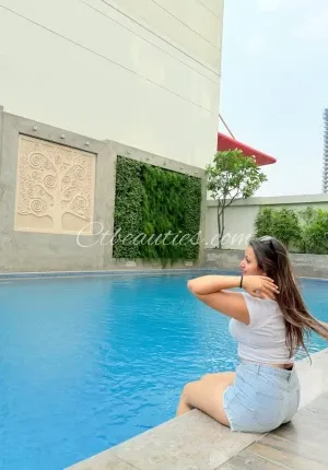 Call girls sandhiya escort model LOOKING FOR BEAUTIFUL Photo 3 of 3