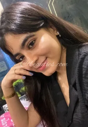 Deepa Verma beautiful profile independent profile Full safe escort Photo 2 of 4