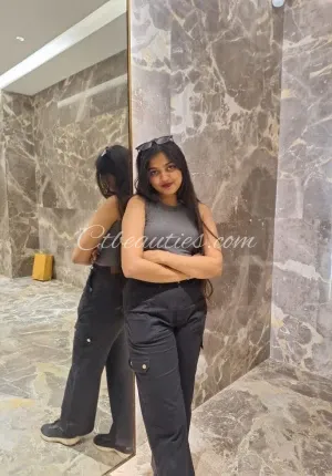 Divya beautiful college girl available  Hii profile top Photo 3 of 4