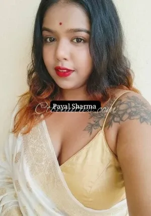Divya Thakur  Varanasi high profile Photo 1 of 3