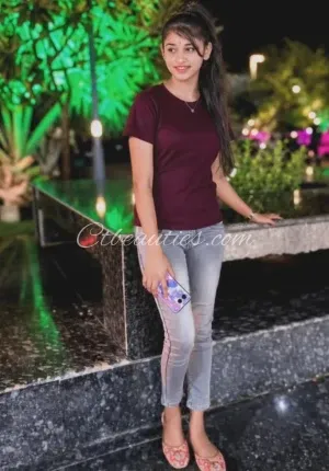 Dulari Ajmeri Divya Simran best Photo 5 of 7