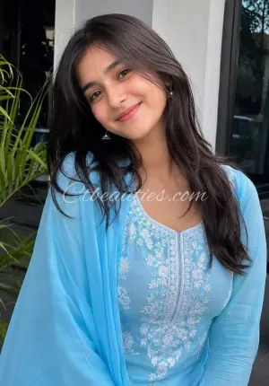 Haniya Hira Typhoid fever Photo 4 of 7