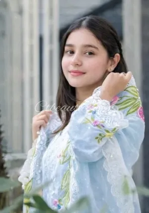 High profile independent girl in sardarpura  Aiswarya rai Photo 3 of 4
