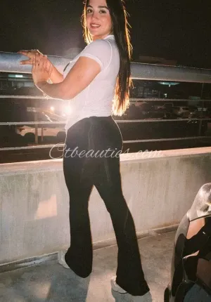Hotel service Cash payment Home Service Nisha 𝟳𝟱𝟰𝟰𝟬𝟱𝟰𝟵𝟯𝟮 Hotel Photo 3 of 4