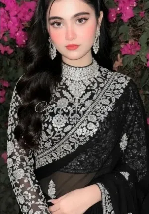Incall and Hotel enjoy your home and Hotel facilit Athiya Shetty  Photo 4 of 5