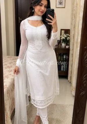 Independent slim girl full satisfied you  Salipur independent trusted Photo 4 of 4