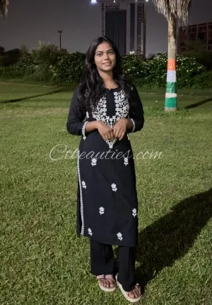 Indore call girl escort Call Girls brings Photo 1 of 2