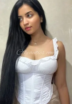 Jyoti Malhotra beautiful girl Begusarai call girl Photo 1 of 3