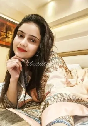 Kadhal Patel Kajal Kumari escort Photo 1 of 2