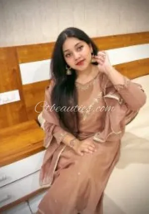 Kajal Sharma I am genuine Photo 1 of 3
