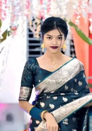 Khopoli call girl esco There are several Photo 2 of 2