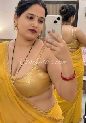 Komal call girl escort service contact me anytime  Naini CALL GIRL Photo 2 of 4