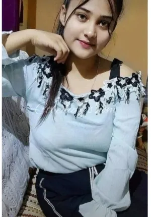 Low cost call girls in sultanpur full enjoy  Rekha jan Photo 3 of 4