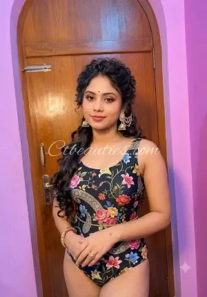 Mahi beautiful most oyo rooms massage provide serv Ujjain Call me❣️𝟕𝟗𝟕𝟖𝟑𝟎𝟕𝟓𝟕𝟕❣️ Photo 4 of 4