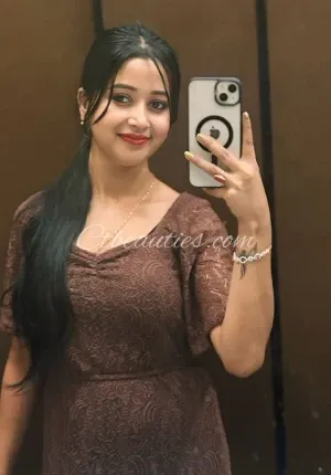 Mayaa Rana  Mayaa Rana low Photo 2 of 3