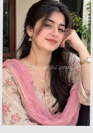Mayra kapoor Riya Priyanka Punam Malhotra  LAHARTARA CALL GIRL Photo 1 of 3