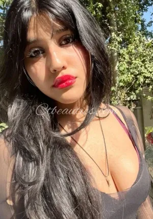 Miss Maya Kumari  GACHIBOWLI CALL GIRL Photo 1 of 2