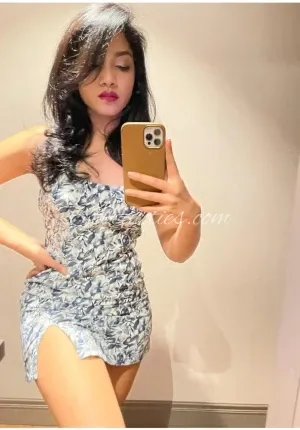Monika ray escort service available  Mirzapur Call GIRL♥️ Photo 2 of 5