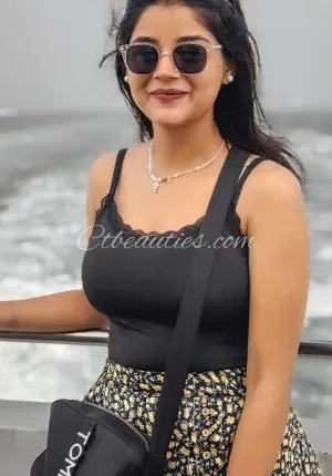 Most beautiful amrawati Nisha Sharma  TRUSTED CALL GIRL Photo 3 of 4