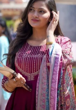 Most beautiful khurja independent  Khurja call girl Photo 2 of 4