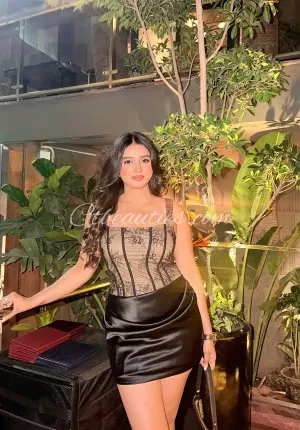 Neha gupta sultanpur  xxx chuiydiya girls ginune s Neha Sharma hot Photo 1 of 5