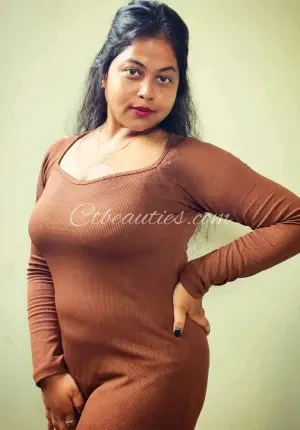 OYO HOTEL LOW PRICE TRUSTED INDIPENDENT MOVIE  JAMALPUR CALL GIRL Photo 4 of 5