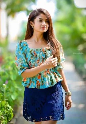Pinki  Pinki is high Photo 4 of 8