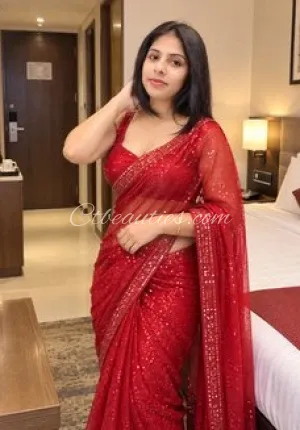 Pinky sexy  Pallavi trivedi top Photo 2 of 4