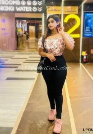 Pooja Kumari Riya independent girl Photo 3 of 3