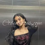 Pooja patel beautiful college girl Cash payment pooja Photo 1 of 4 thumbnail