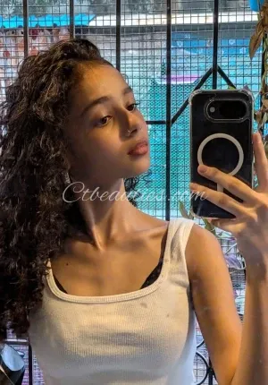 Pooja Sharma beautiful college girl  NO ADVANCE ONLY Photo 4 of 4