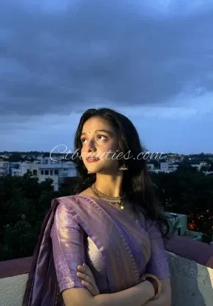 Pooja Singh madam full open service ginune escort  Pooja noty sexy Photo 3 of 4