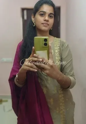 Priyanka kumari LOW PRICE HOT Photo 1 of 3