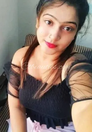 Priyanka  Omp square Anita Photo 3 of 4