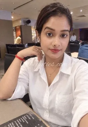 Priyanshi beautiful Independence girl VIP escort Now available vip Photo 3 of 4