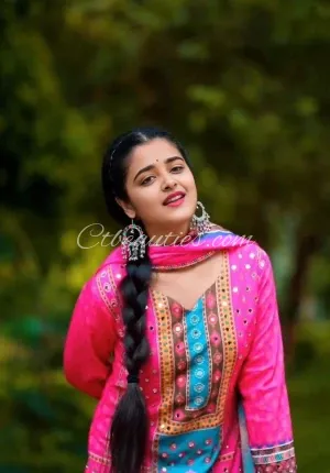 Purvi  Purvi is best Photo 2 of 6