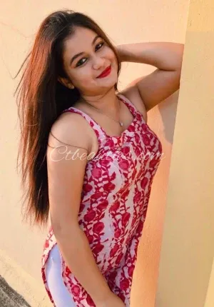 Radhika  Chennai HIGH PROFILE Photo 5 of 6