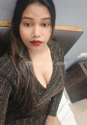 Rani Sharma independent rani call girl available Looking beautiful and Photo 1 of 4