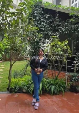 Renu beautiful profile independent genuine escort Vip safe and Photo 1 of 4