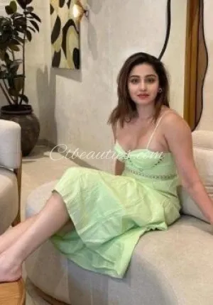 Renuka singh Thakur  Today latest model Photo 1 of 3