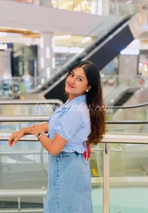 Ritika Darbhanga 🌀 everybody Photo 3 of 4