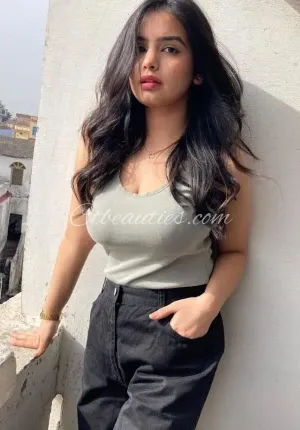 Ritu Singh rani Vip college girl Photo 3 of 3