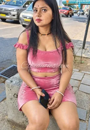 Riya kumari hot girl Meerut CALL GIRL Photo 1 of 2