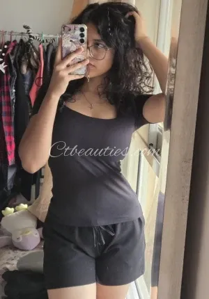 Riya Rani Vishwakarma new call girl service  Best VIP looking Photo 2 of 5