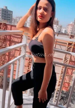 Sakshi sharma  THE ROYAL ESCORT Photo 3 of 3